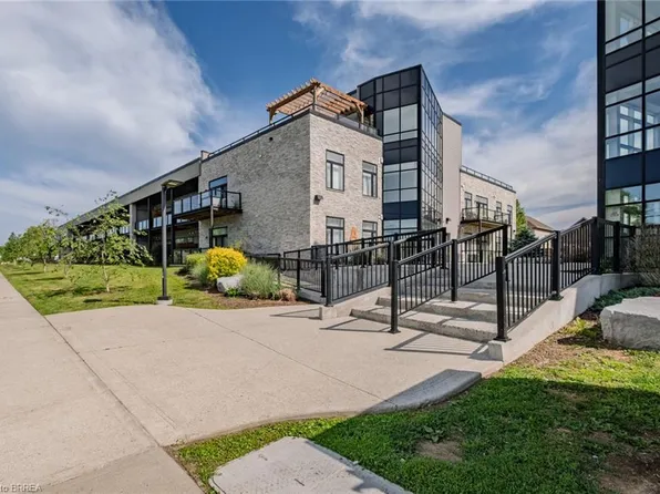 85 Morrell St #203A, Brantford, ON N3T 4J6