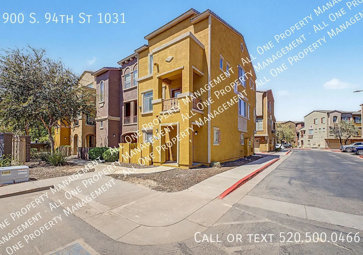 Poolside Townhome in Chandler! — Photo 1