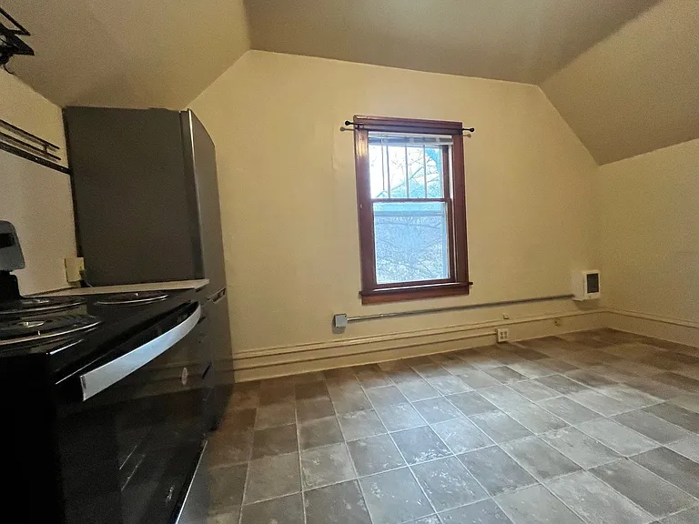 340 Jefferson St #203 — Photo 7