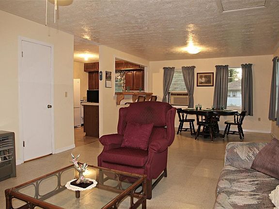 You feel like your in the middle of nowhere but you are super close to a grocery store, dining, hardware, and MORE. Enjoy the best of both worlds in this charmer!