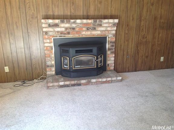 4th image of 1340 Briarwood Way