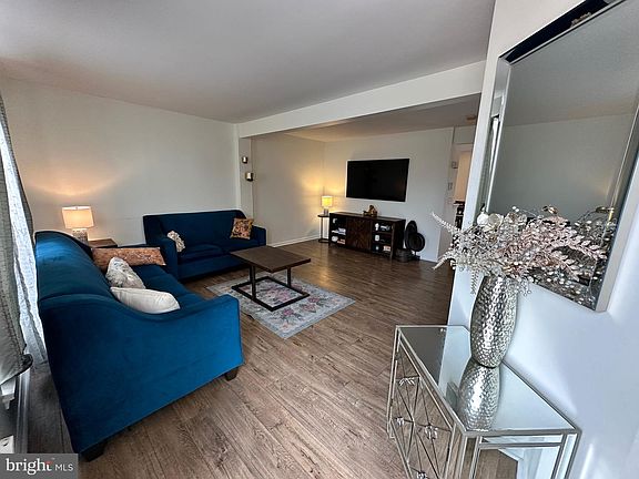 4th image of 22 Carper St
