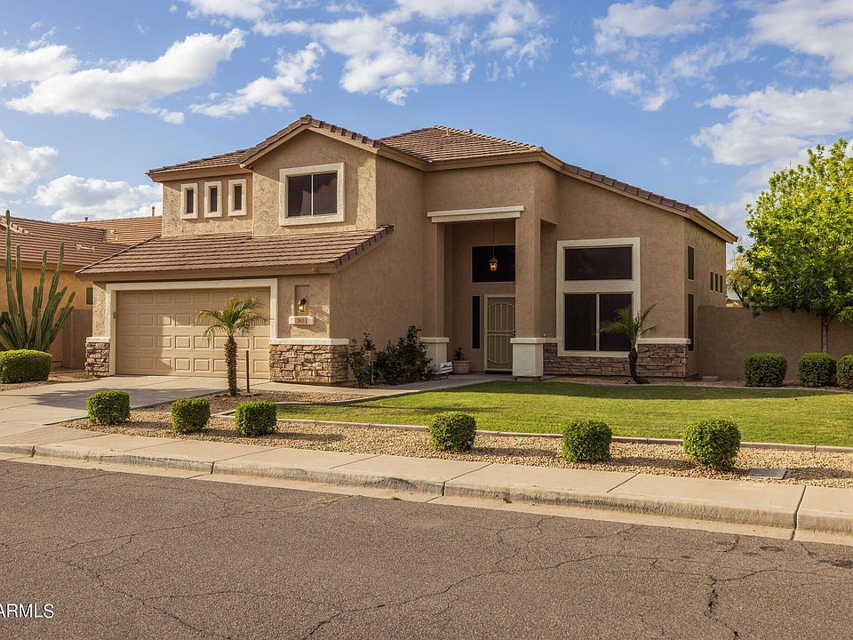 1st image of 760 W Oriole Way