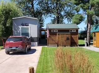 339 Guinevere Dr, Usk, WA 99180