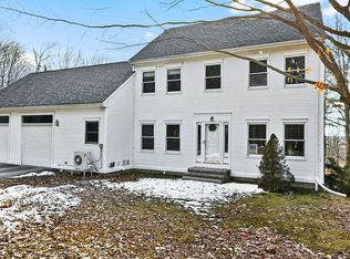 33 Quarry Dr, Readfield, ME 04355