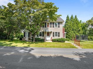 1581 Garman Dr, Chambersburg, PA 17202