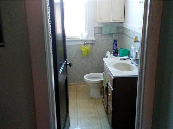 4th image of 214 Ontario St