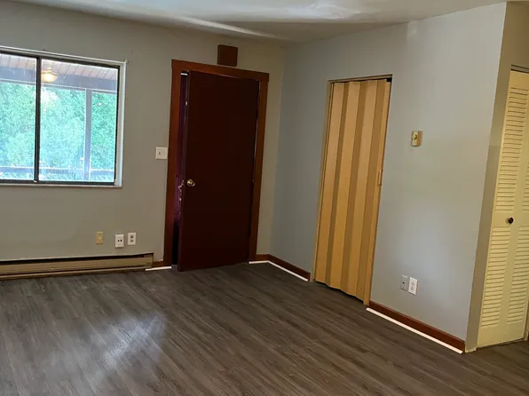 132 N Valley St #23, Corning, OH 43730