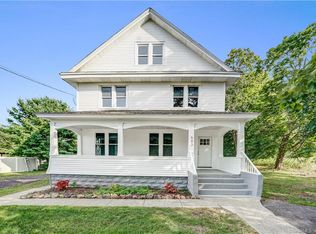 583 Silver Sands Rd, East Haven, CT 06512