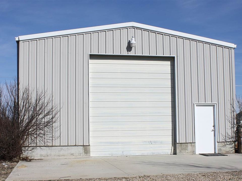 2nd image of 522 Kiser Ln