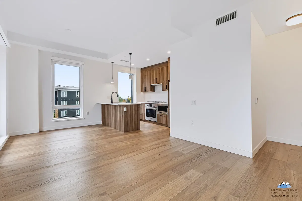 6859 Cambie St — Photo 4