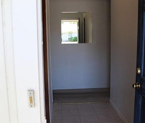 4th image of 7501 Terry Ct