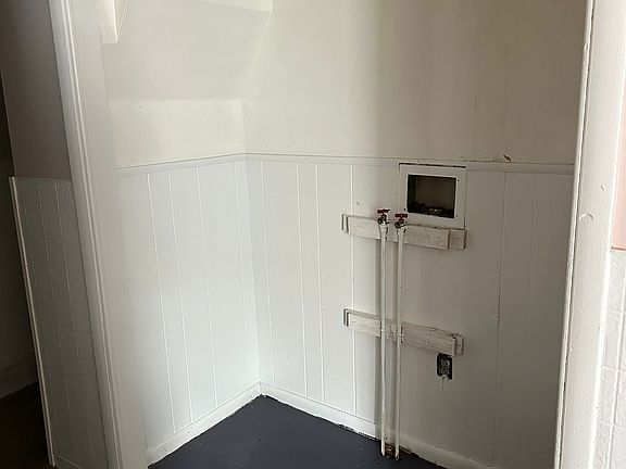 2nd image of 831 Park St #1