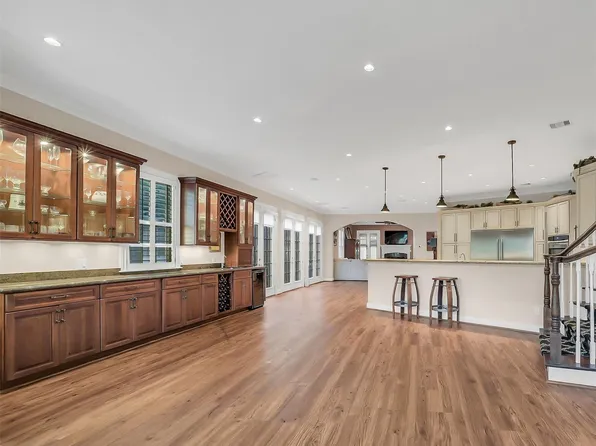 6317 Riverview Way, Houston, TX 77057