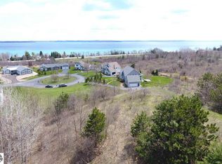 E Hill Top Rd, Suttons Bay, MI 49682