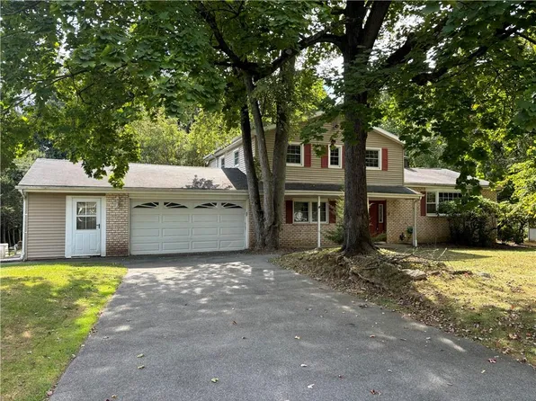 6 Redwood Lane, Wappingers Falls, NY 12590