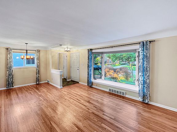 5th image of 1530 Aline Dr