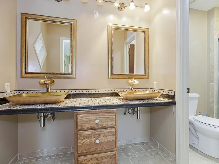 8604 N Troost Ave — Photo 20