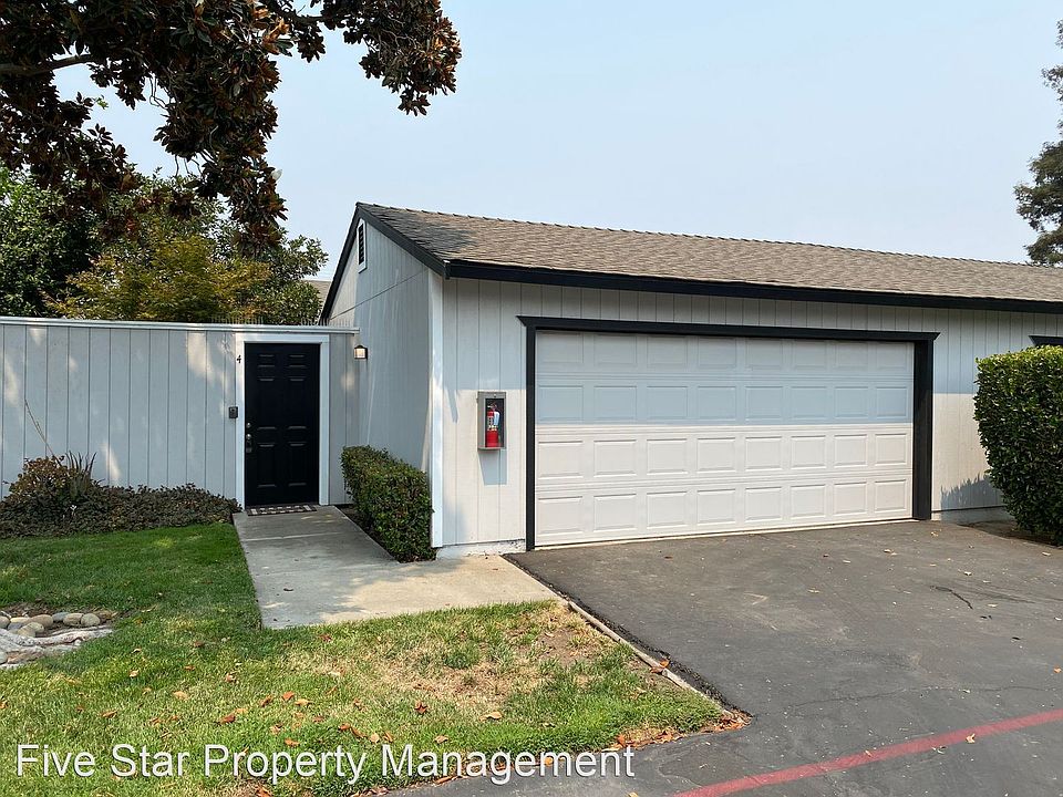 1st image of 3400 Kingswood Dr APT 4