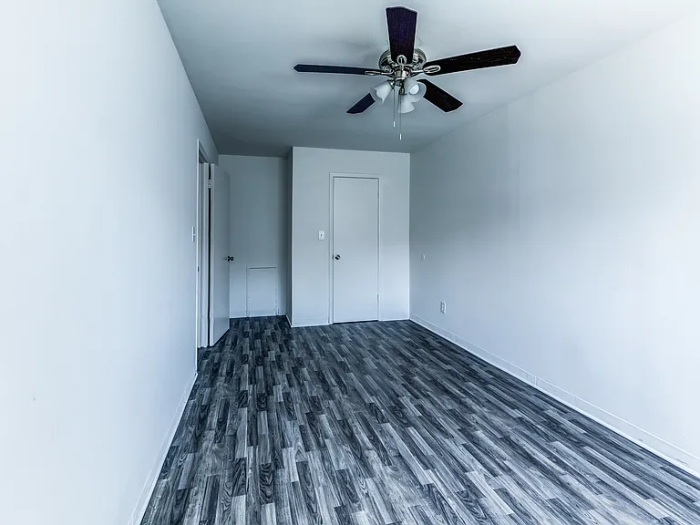 Sterling Troy Apartments — Photo 21