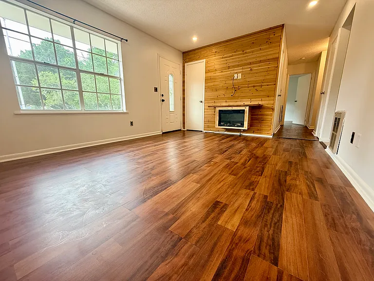 6740 W Van Buren Dr — Photo 2