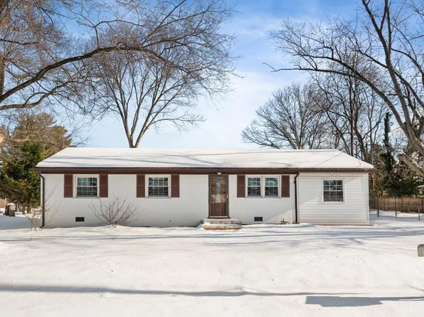 9601 Garden St, Manassas, VA 20110