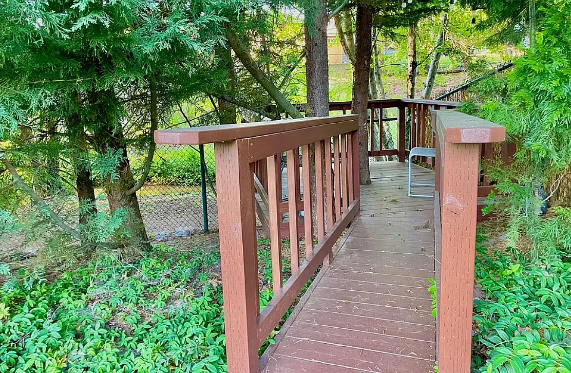 664, ID # 3311 Edgewater Drive - 1 — Photo 4