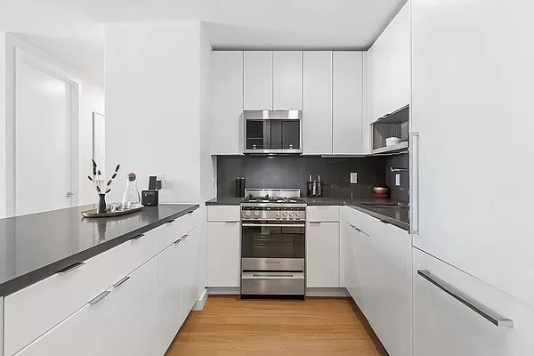 Rented by Living New York | media 32