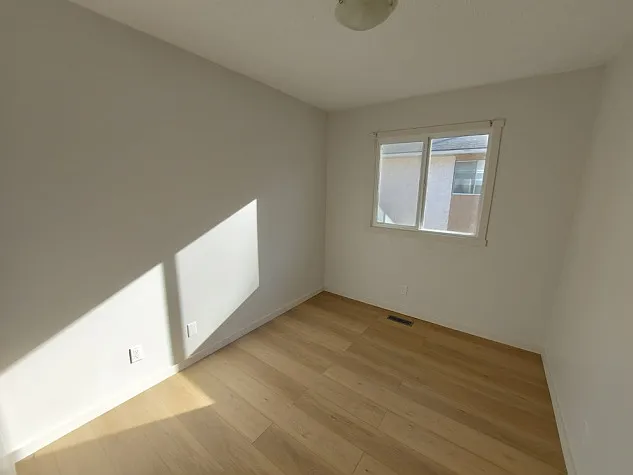 42 Onaway Ave — Photo 11