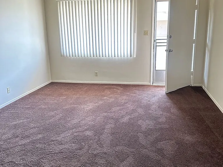 Ponderosa Apartments — Photo 19