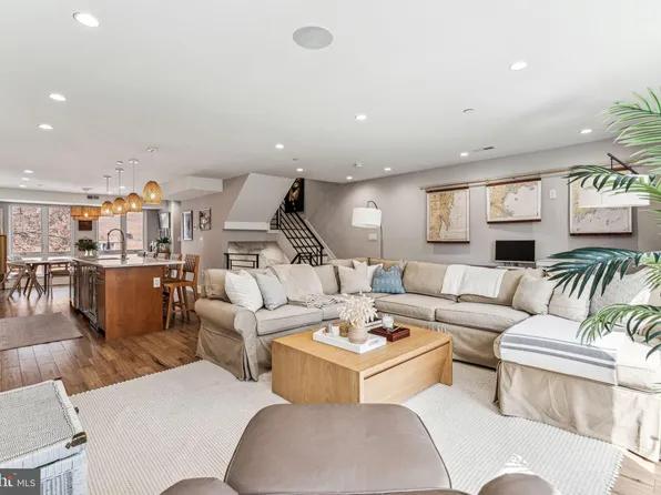 1224 N 26th St #E2, Philadelphia, PA 19121