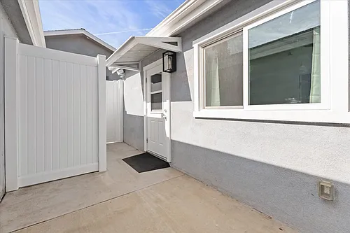 1205 1/2 E Acacia Ave Photo 1