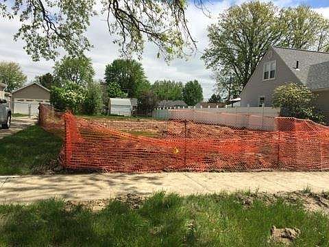 2nd image of 23225 Detour Saint