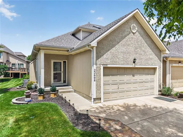22608 W 73rd St, Shawnee, KS 66227