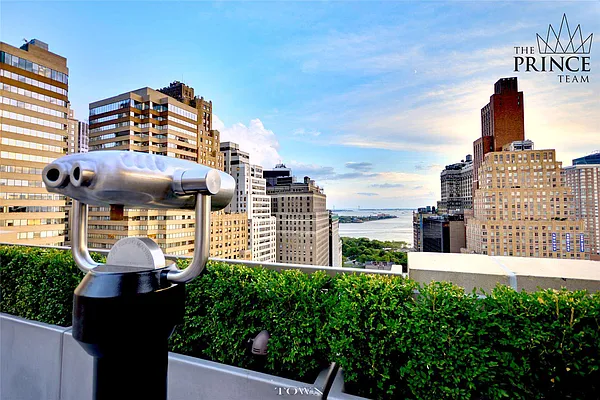 Rented by Town Residential | media 26