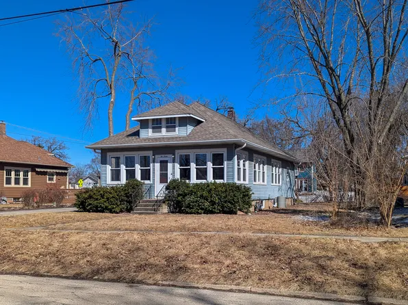512 Lake St, Crystal Lake, IL 60014