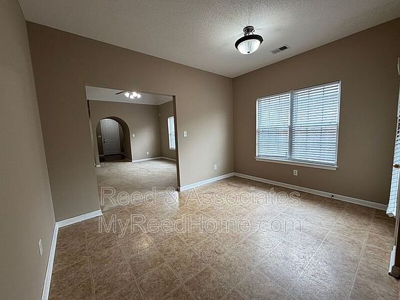 2nd image of 7209 Grapetree Trl