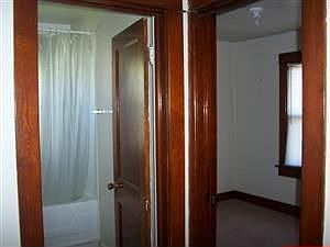 5th image of 332 Brooklyn Ave