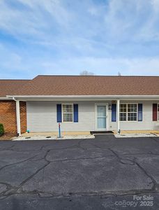 128 24th St NW, Hickory, NC, 28601