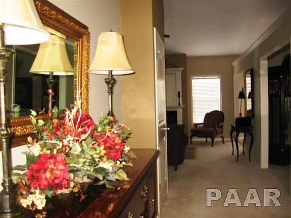 5th image of 822 Grandyle Dr