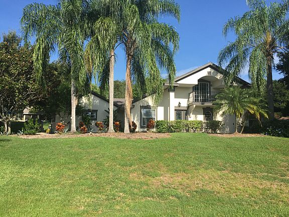 2nd image of 10595 Lake Hill Dr