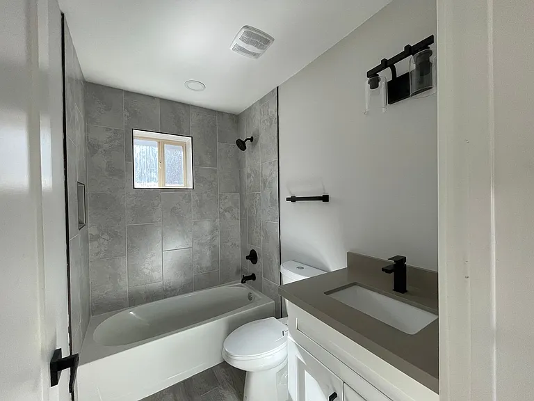 Charming 1 bed 1 bath in great location! — Photo 62