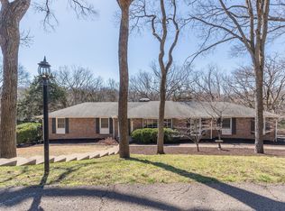 4631 Shys Hill Rd, Nashville, TN 37215