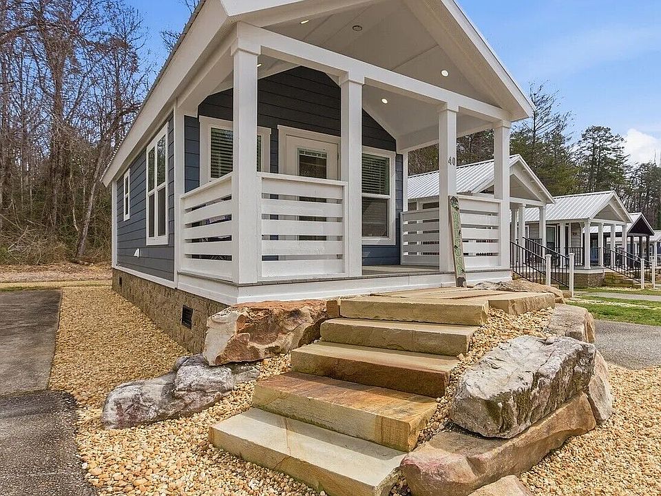 1st image of 4960 Laurel Lodge Rd #40
