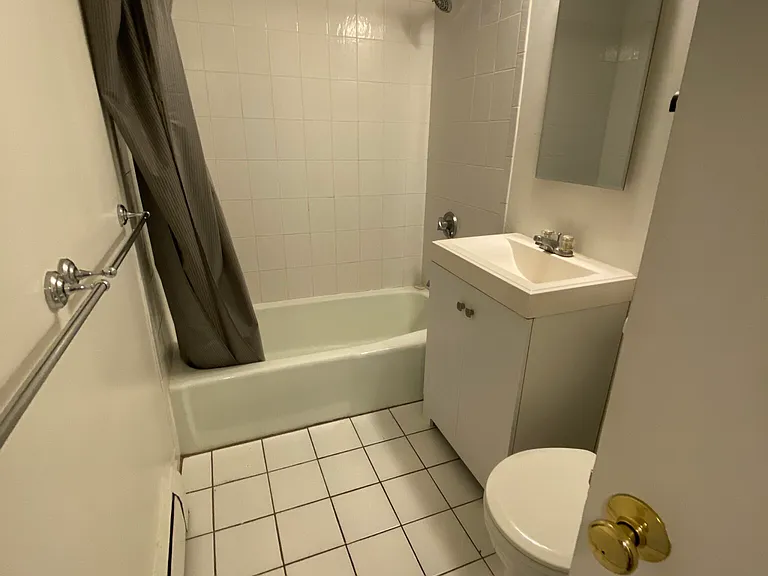 20 Hanson St #2 — Photo 5