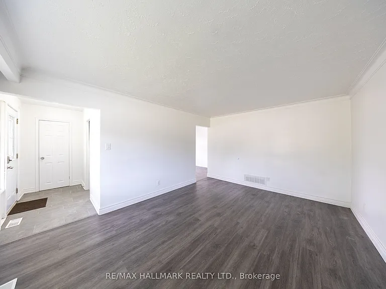 1118 Athol St #MAIN — Photo 6