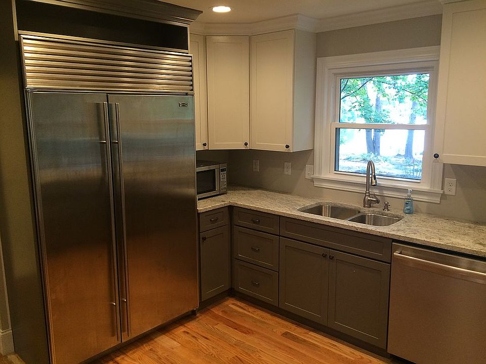 2nd image of 760 London Dr