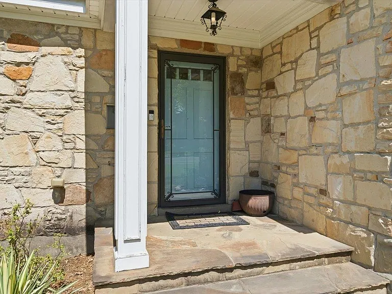 3784 Philwood Ave — Photo 4
