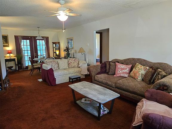 4th image of 2900 NE 49th St