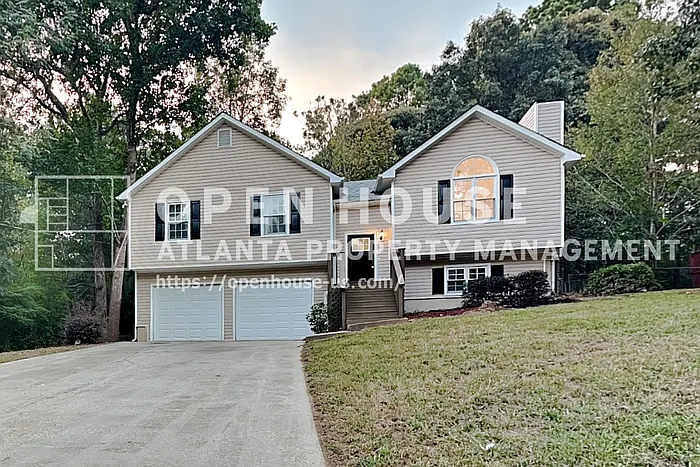 3 bed, 2.0 bath, 1304 sqft, $1,750 — Photo 1